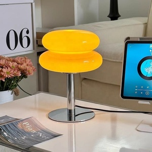 <span class=keywords><strong>Lampe</strong></span> de table en verre Bauhaus <span class=keywords><strong>Macaron</strong></span> à LED dimmable 3 couleurs, abat-jour en verre, pour salon et chambre à coucher, style champignon, vente en gros - Product Image 1