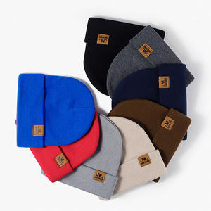 Bonnet tricoté personnalisé Lanhai avec logo – Bonnet d'hiver en acrylique de haute qualité avec logo sur mesure - Product Image 1