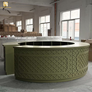 Barra Redonda de Madera Verde de Estilo Moderno para Alquiler en Bodas, Fiestas y Eventos, en Oferta - Product Image 1