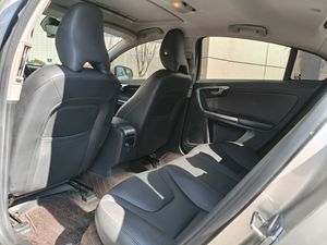 Voiture d'<span class=keywords><strong>occasion</strong></span> 2018 2019 2020 Volv-o <span class=keywords><strong>S60</strong></span> Berline B4 Traction avant <span class=keywords><strong>Essence</strong></span> 250PS L4 184kW/360 - Product Image 4