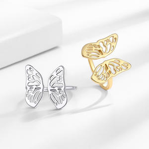แหวนเปิดรูปผีเสื้อชุบทอง 18K สไตล์ทันสมัย ทำจากสแตนเลส เหมาะสำหรับเป็นของขวัญในงานปาร์ตี้ ดีไซน์เรียบง่าย น้ำหนักเบา แรงบันดาลใจจากวินเทจ - Product Image 3