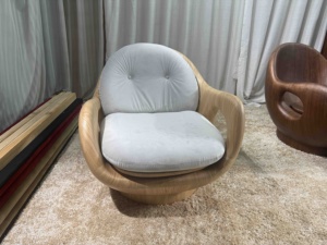 2025 Italiaanse Nieuwe Creatieve <span class=keywords><strong>Lounge</strong></span> Stoel Ontspannen Vrije Tijd Liggend <span class=keywords><strong>Lounge</strong></span> Minimalistische Schommelstoel Fluwelen Stof Fauteuil