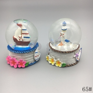 Souvenir Religioso Personalizzato OEM, Globo di Neve in Resina e Vetro 3D con Design di Cavalluccio Marino - Product Image 5