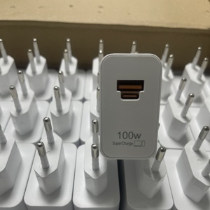 UE 100W <span class=keywords><strong>Supercharge</strong></span> Type c <span class=keywords><strong>Chargeur</strong></span> Rapide pour <span class=keywords><strong>Huawei</strong></span> Honor 200 Pro 200 Lite Magic7 6 5 4 3 Lite 100W USB-C PD <span class=keywords><strong>Chargeur</strong></span> USB C Câble - Product Image 4