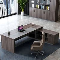 Bureau moderne de luxe en forme de L Mobilier multifonctionnel en panneau de fibres de densité moyenne personnalisable Bureau de PDG