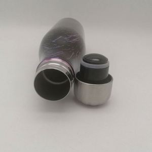 Nouvelle gourde isotherme en acier inoxydable de 500 ml, isolation thermique de 12 à 24 heures, style bouteille à fond plat, pour l'extérieur - Product Image 4