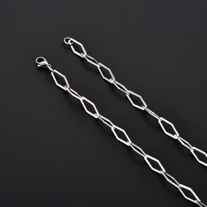 Collar Largo de Acero Inoxidable con Forma de Rombo Hueco de 6 mm, Cadena de Eslabones Tipo Clip, Joyería Minimalista para Hombres y Mujeres - Product Image 4