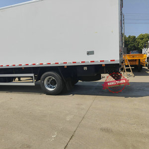Camion frigorifique ISUZU GIGA FTR 10 tonnes <span class=keywords><strong>pour</strong></span> le <span class=keywords><strong>transport</strong></span> de produits alimentaires, jus, films, médicaments - Product Image 5