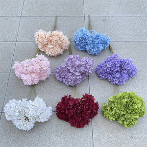 باقة زهور هدرانج من الحرير 5 رؤوس بيضاء تصلح كزهور لزينة حفلات الزفاف - Product Image 2