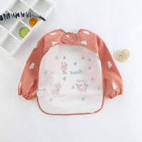 Bavoir d'alimentation pour bébé en polyester unisexe de couleur personnalisée avec manches longues tablier imperméable à l'eau fermeture à bouton pression pour l'heure du repas de bébé