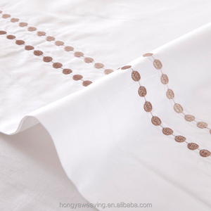 Chất Lượng Khách Sạn 100% Cotton Duvet Cover Tấm Ga Giường Đặt 300TC Nữ Hoàng Vua Kích Thước Thêu Hiện Đại Thiết Kế Dệt Được Trang Bị Bộ Đồ Giường Đặt - Product Image 2