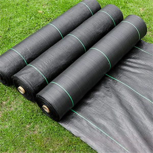 Rollo de <span class=keywords><strong>tela</strong></span> UV de estabilización Cubierta de suelo agrícola Planta de <span class=keywords><strong>vivero</strong></span> Membrana de control de malezas Tapete de malezas tejido de PP negro - Product Image 1