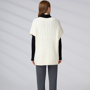 Gilet long en tricot torsadé sans manches à col en V en laine grande taille de qualité supérieure personnalisé - Product Image 6