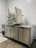 Penjualan laris Sheeter Rolling adonan meja Extruder Top Bakery Croissant reversibel adonan Sheeter