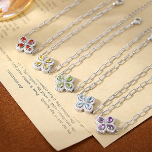 สร้อยข้อมือเงินแท้ 925 ประดับด้วยหินธรรมชาติทรงลูกแพร์ขนาด 3*4 มม. รูปใบโคลเวอร์ 4 แฉก 9 เม็ด พร้อมชุบเคลือบป้องกันการหมอง สำหรับผู้หญิง - Product Image 3