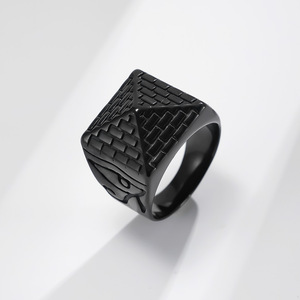 Pyramide égyptienne tricolore oeil Horus or acier inoxydable pharaonique hommes Vintage Knuckle anneau symbolisme ancien bijoux audacieux - Product Image 3