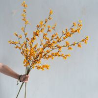 Neue chinesische Rattan-Blumen im Winterjasmin-Stil für Heimdekoration & Outdoor-Fotografie-Requisiten