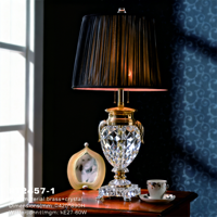 Lampe de table en cristal en laiton doré vintage haut de gamme, support E27, lumière de lecture intérieure de luxe pour villa, hall d'entrée
