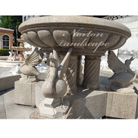 Usine personnalisée grandes fontaines de jardin antiques sculptées à la main grande fontaine d'eau en granit de marbre avec des Statues de cygne