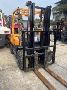 Mini chariot élévateur diesel d'occasion bon marché TCM FD30 Capacité de 3 tonnes Moteur de pompe moteur importé du Japon en bon état à vendre Stock de Shanghai - Product Image 3