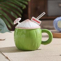 Tasse en céramique créative en forme de noix de coco avec décoration de paille et de parapluie Tasses décoratives avec poignée pour boire