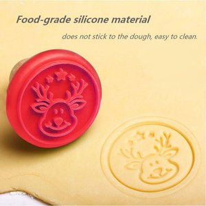 Emporte-pièces <span class=keywords><strong>de</strong></span> Noël en silicone avec manche en bois – Motifs Élan, Père Noël, <span class=keywords><strong>Sapin</strong></span> <span class=keywords><strong>de</strong></span> Noël – Emporte-pièces gaufrés pour biscuits – FABRIQUÉ - Product Image 2
