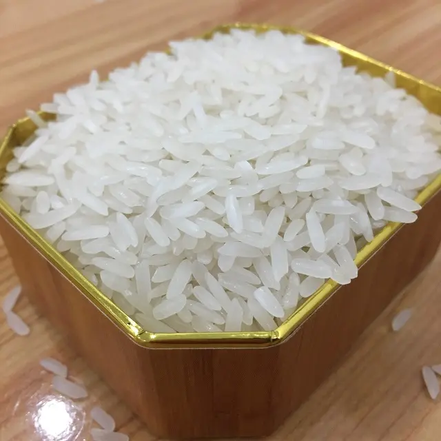 Riz blanc de jasmin à Grain Long de culture courante 100% Max riz vietnamien séché de meilleure qualité pour l'exportation