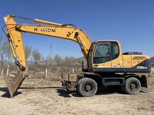 Excavatrice sur pneus Hyundai 210W-7 d'occasion, équipement lourd à vendre, Hyundai 210 210W-9T d'occasion - Product Image 2