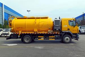 Camión de Succión Combinada DONGFENG M3 de Servicio Pesado con 6 Neumáticos, Tanque de 15m³, Motor Cummins de 290HP de Gran Potencia, Diseño de Limpieza y Succión Dual - Product Image 2