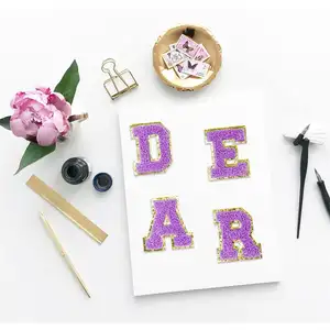Parche de purpurina con letras de chenilla púrpura personalizado, autoadhesivo para planchar letras para ropa, parches de letras bordadas