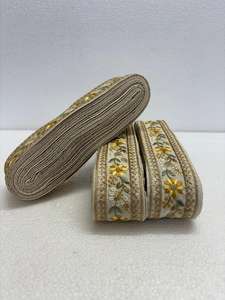 Bordure en dentelle traditionnelle brodée de fleurs, écologique, avec des paillettes dorées, tissu décoratif pour vêtements, robes, artisanat - Product Image 3