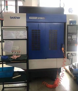 Gebrauchtes Hochwertiges Brother Fräs-Vertikalbearbeitungszentrum Speedio <span class=keywords><strong>S700</strong></span> Bohr- und Gewindeschneidmaschine in Gutem Zustand - Product Image 3