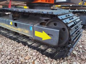 Grande demande Pelle sur chenilles d'occasion Hitachi ZX70 Mini pelleteuse de 7 tonnes | Pelle sur chenilles construite au Japon en bon état - Product Image 3