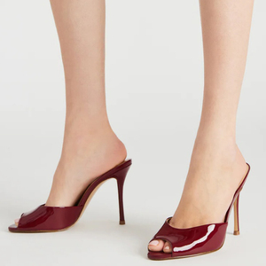 Mules à talons hauts et fins pour femmes, personnalisables avec logo, bout ouvert, grande taille 45, en cuir verni brillant, coupe large, pour tenues habillées - Product Image 2