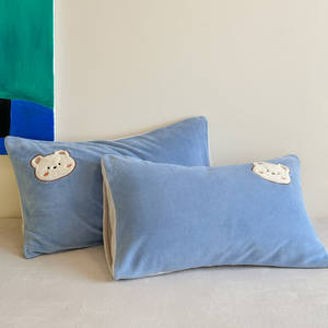 Parure de lit enfant en polaire Duoximeimiankang, motif ours brodé, quatre pièces, polaire chaude pour la maison - Product Image 2