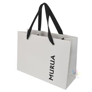 Sacs en papier recyclé biodégradable de luxe sur mesure Crown Win avec poignées en ruban laminé, logo en feuille d'or pour vêtements et chaussures - Product Image 4