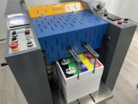 Machine de plastification automatique A2 à aspiration d'air hydraulique électrique avec alimentation automatique
