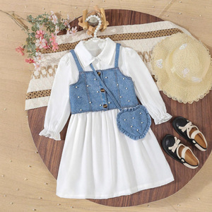 Conjunto de Vestido de Mezclilla para Niñas, Vestido Blanco de Manga Larga con Detalle de Perlas y Bolso Bandolera para un Look Diario Adorable - Product Image 3