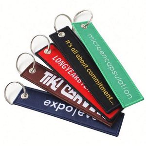 Porte-clés personnalisé en tissu brodé, lanière en métal, bracelet porte-clés, porte-étiquette, porte-clés par sublimation à bas prix pour la vente en gros - Product Image 4