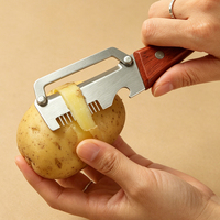 Originele multifunctionele keukenhulpjes van roestvrij staal, duurzaam, scherpe groente- en fruit schiller
