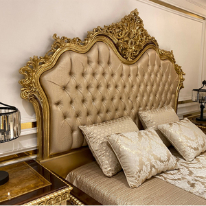 Letto Matrimoniale con Decorazioni in Foglia d'Oro, Stile Classico Francese, Realizzato in Tessuto Importato, Supporta la Consegna Globale e Regionale - Product Image 4