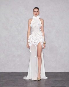 <span class=keywords><strong>Robe</strong></span> de mariée amincissante à queue de poisson en pétales tridimensionnels, style vietnamien, personnalisable en sept couleurs, pour l'industrie de niche lourde. - Product Image 1