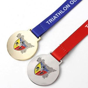 Medalla de Oro Deportiva de Fútbol, Karate y Carreras con Logotipo 3D de Aleación de Aluminio Pulido, Diseño de Fábrica, con Grabado e Impresión de Cinta Personalizada - Product Image 2