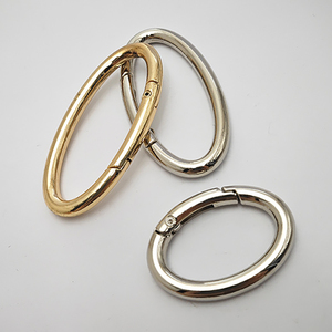 YYX Aleación de zinc Anillo de resorte ovalado <span class=keywords><strong>Claps</strong></span> Ganchos de clip a presión Gancho de mosquetón abierto de resorte para bolsos y ropa - Product Image 1
