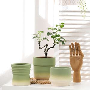 Vaso in Ceramica Verde Oliva Sfumato Traspirante e Assorbente con Vassoio per il Controllo delle Radici <span class=keywords><strong>Design</strong></span> Elegante per la Coltivazione - Product Image 5