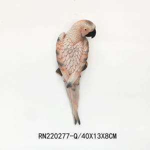 Tuinmuur Boom Hangende Ornamenten Groothandel Kunstmatige Papegaai Vogel Decoratie Opknoping Outdoor Hars Papegaai Voor Muur Beeldje - Product Image 2