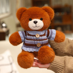 Peluche ours en peluche rayée personnalisable - Adorable <span class=keywords><strong>animal</strong></span> en peluche avec pull tricoté - Product Image 2
