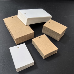 Bán Buôn Tùy Chỉnh Hình Dạng Giấy Kraft Treo Thẻ Giá Rẻ Trống Bông Chuỗi In Hàng May Mặc Và Giày Thẻ - Product Image 6