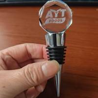 Bouchon de bouteille en verre cristal en vrac bon marché avec logo personnalisé fantaisie cadeau de mariage de l'événement bouchons de vin pour souvenirs