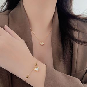 Colgante de corazón de acero de titanio, collar <span class=keywords><strong>y</strong></span> pulseras de <span class=keywords><strong>amor</strong></span> de <span class=keywords><strong>Amistad</strong></span>, conjuntos de joyería para mujer - Product Image 4
